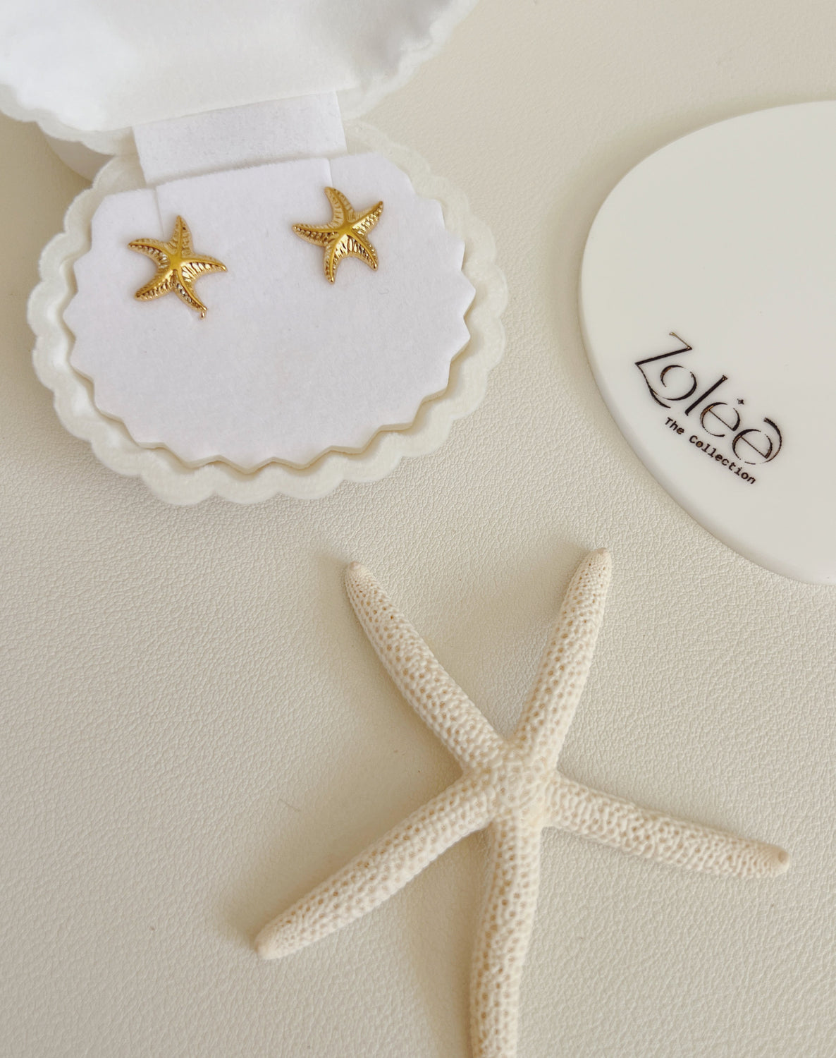 stud earrings