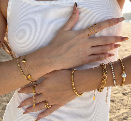 Tennis bracelet