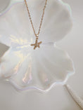 Load image into Gallery viewer, Lux starfish necklace
