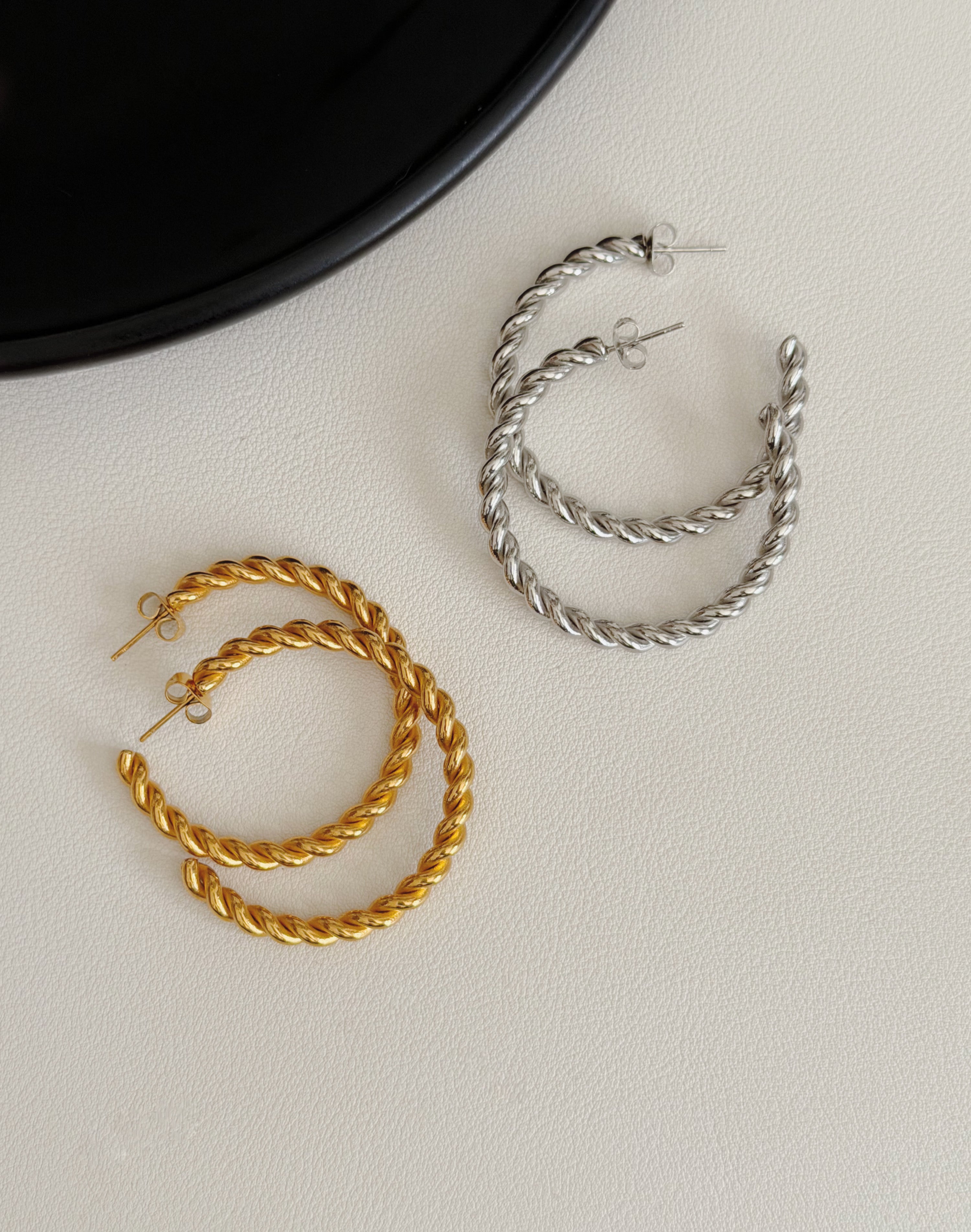 Monica hoops