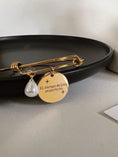 Load image into Gallery viewer, El tiempo de Dios es perfecto bangle
