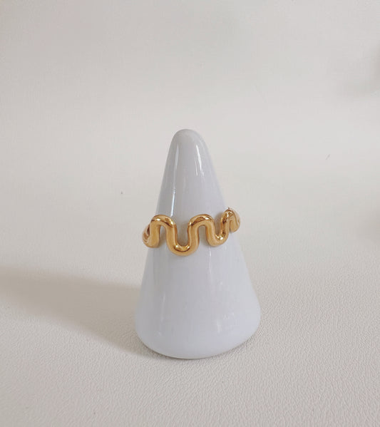 Wave ring