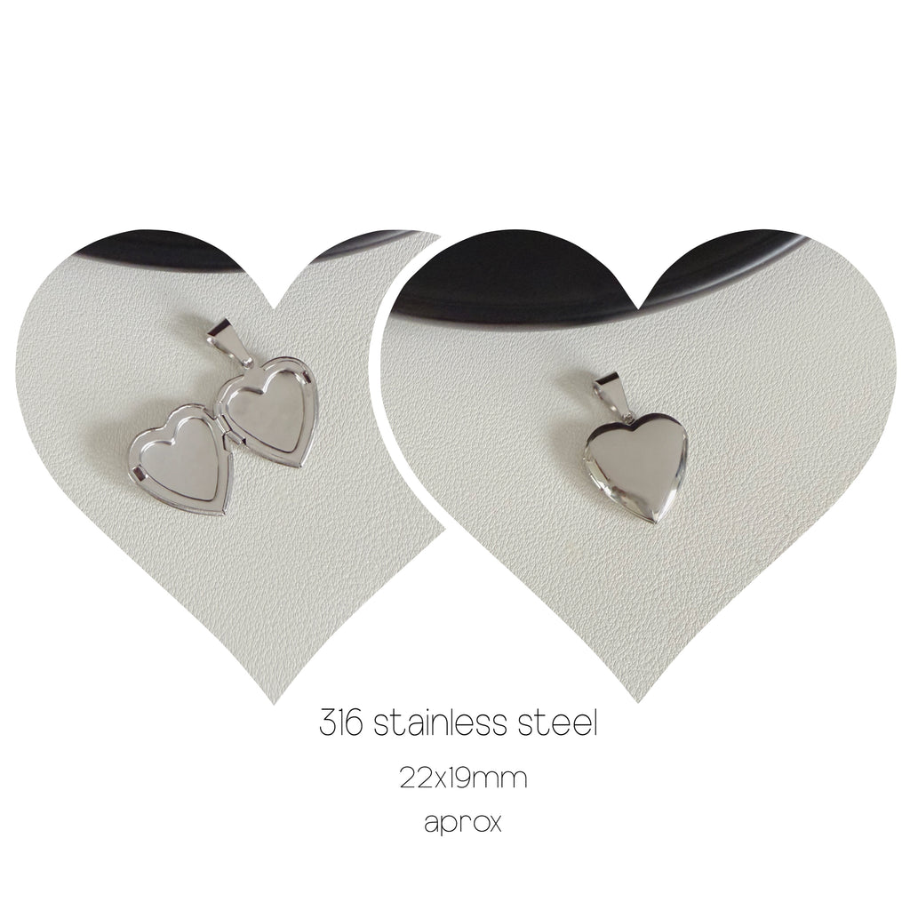 Heart photo necklace