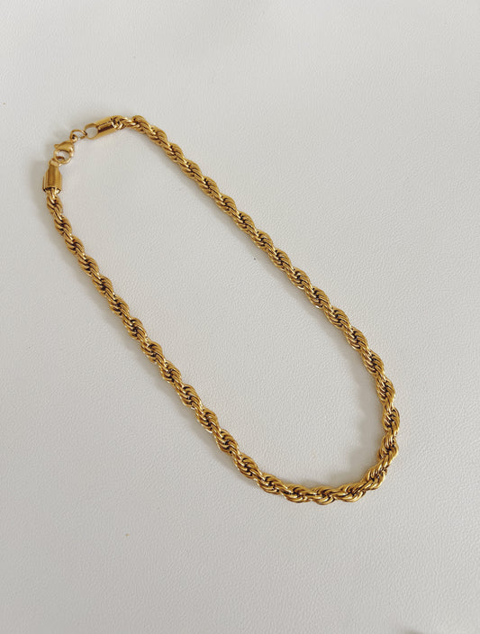 Bold rope necklace