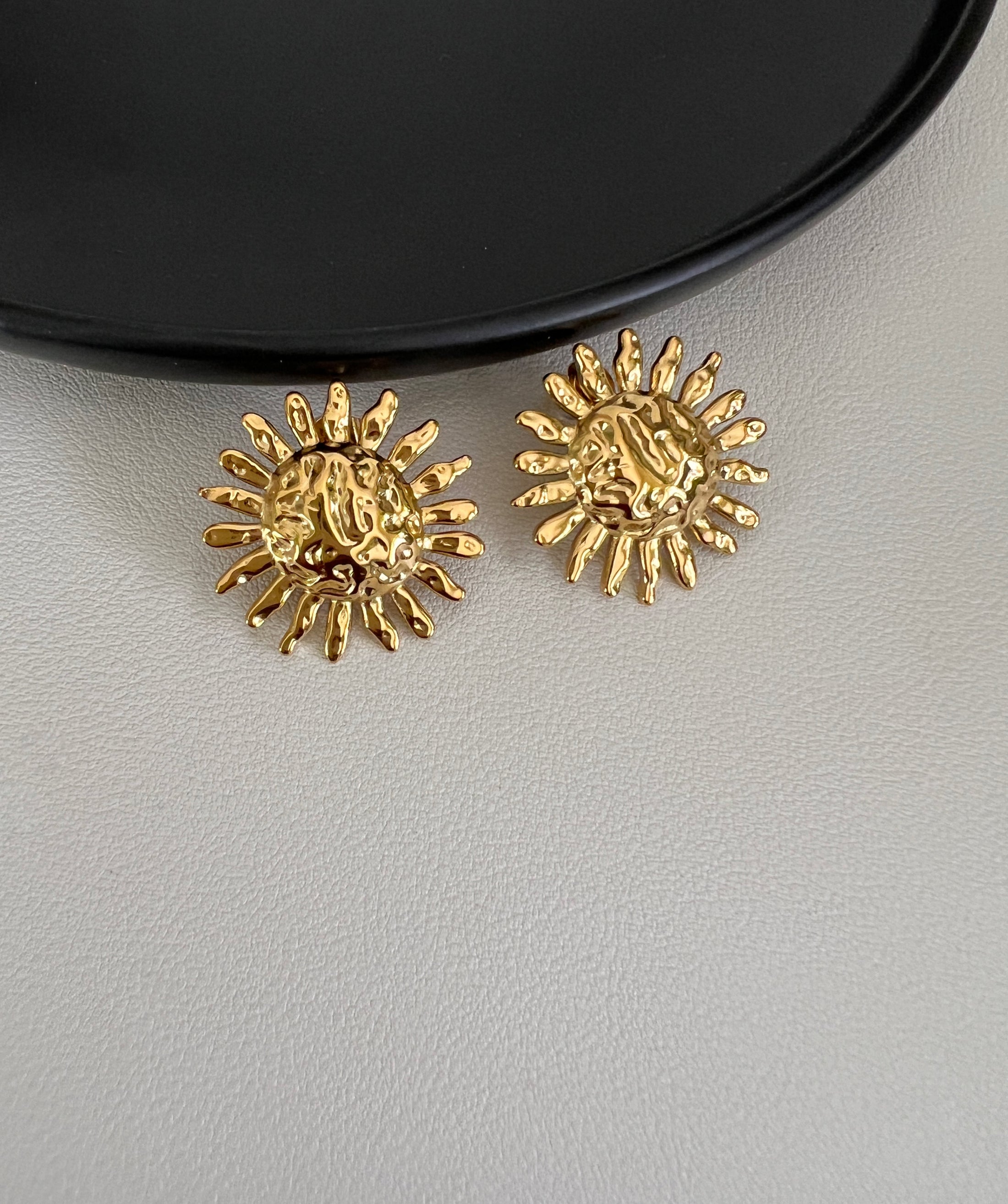 Sunny day  stud  earrings