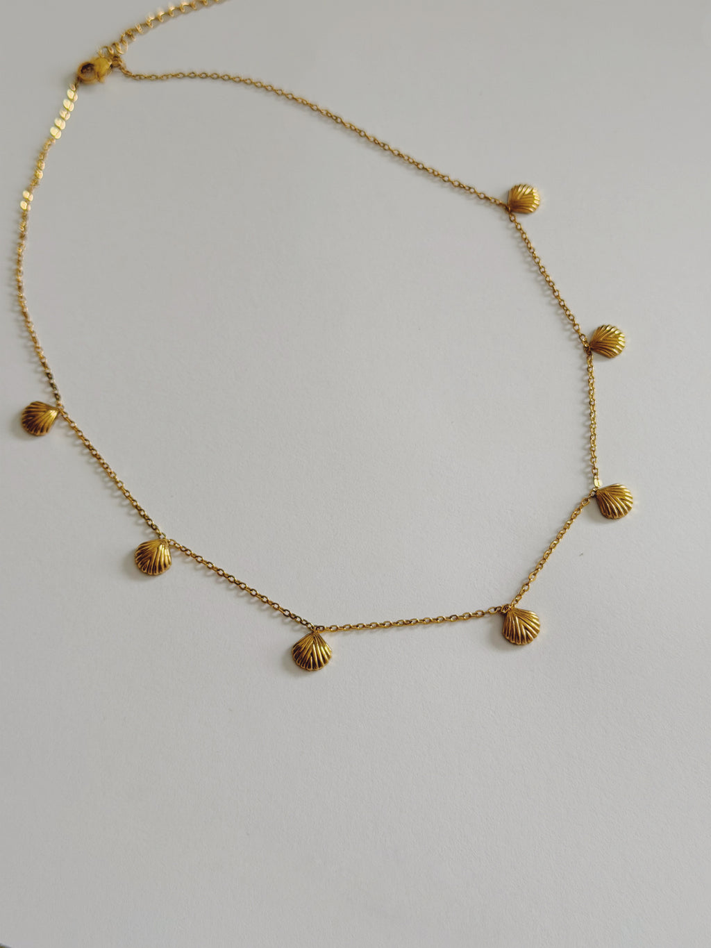 Lamarea necklace