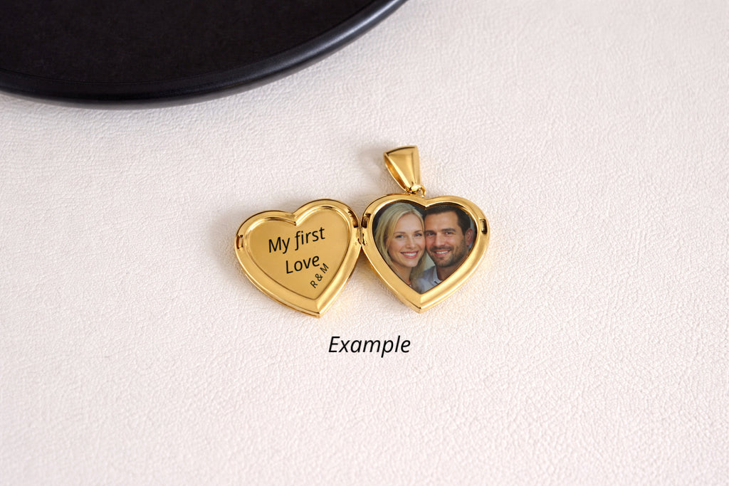 Heart photo necklace gold