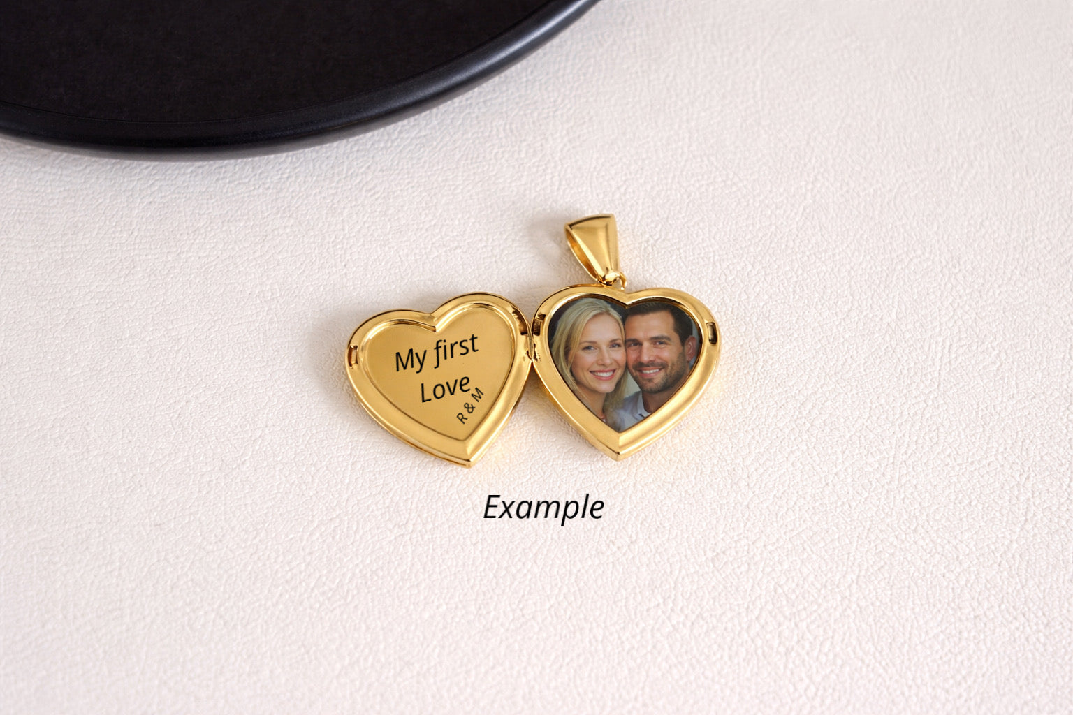 Heart photo necklace gold