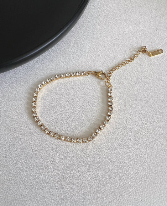 Tennis bracelet