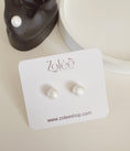 Load image into Gallery viewer, Freshwater pearl stud
