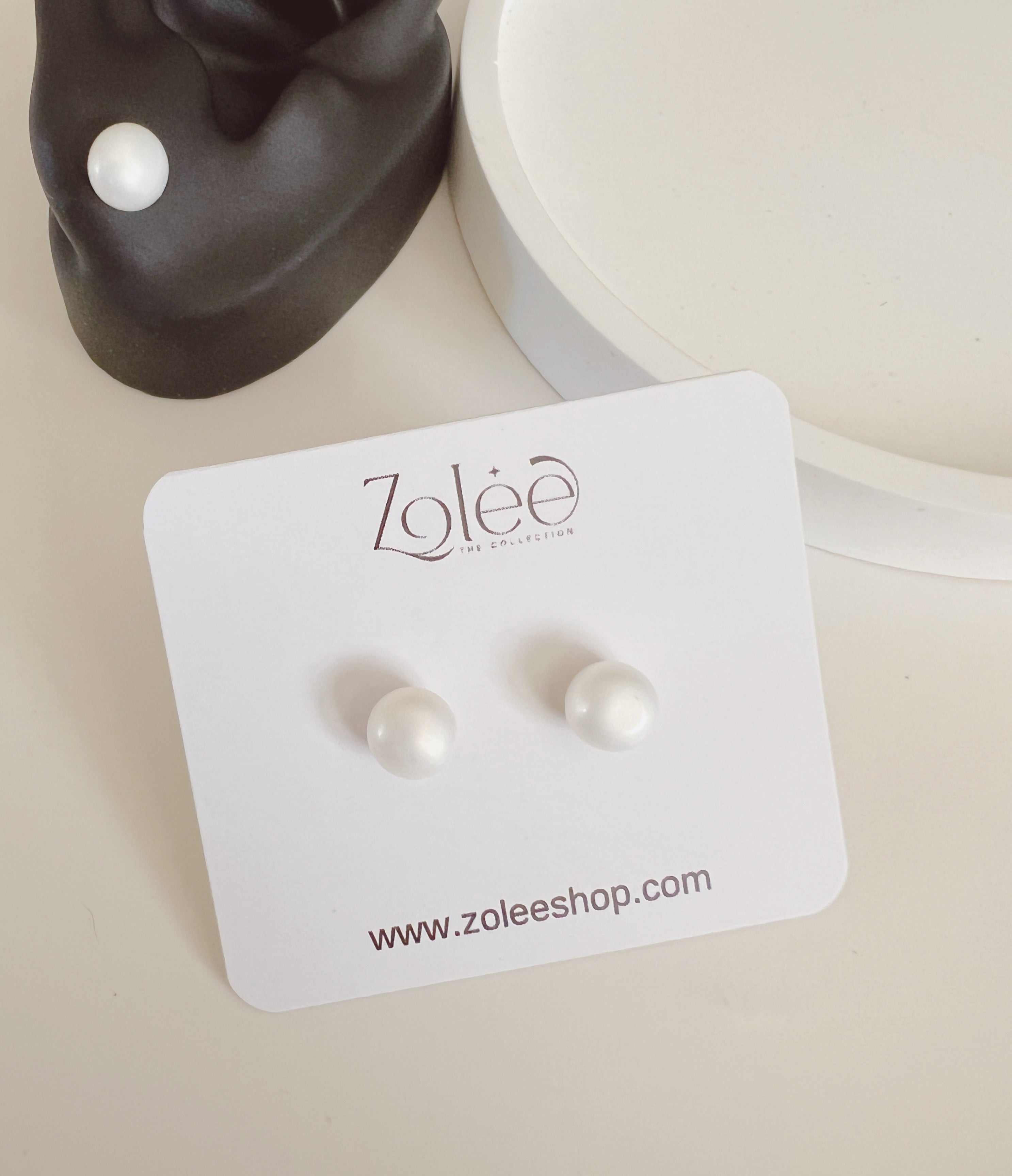 Freshwater pearl stud