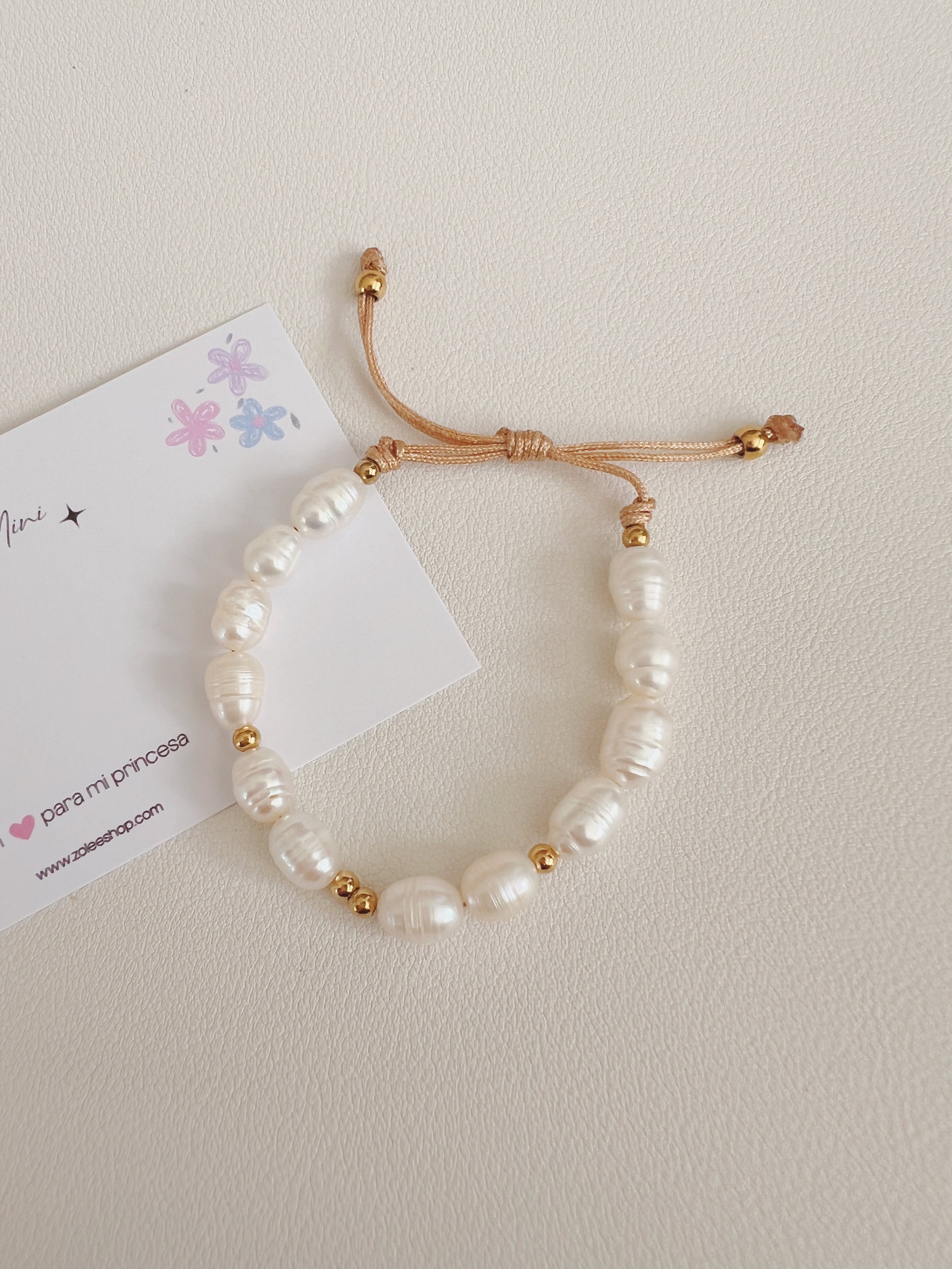 Pearls bracelet