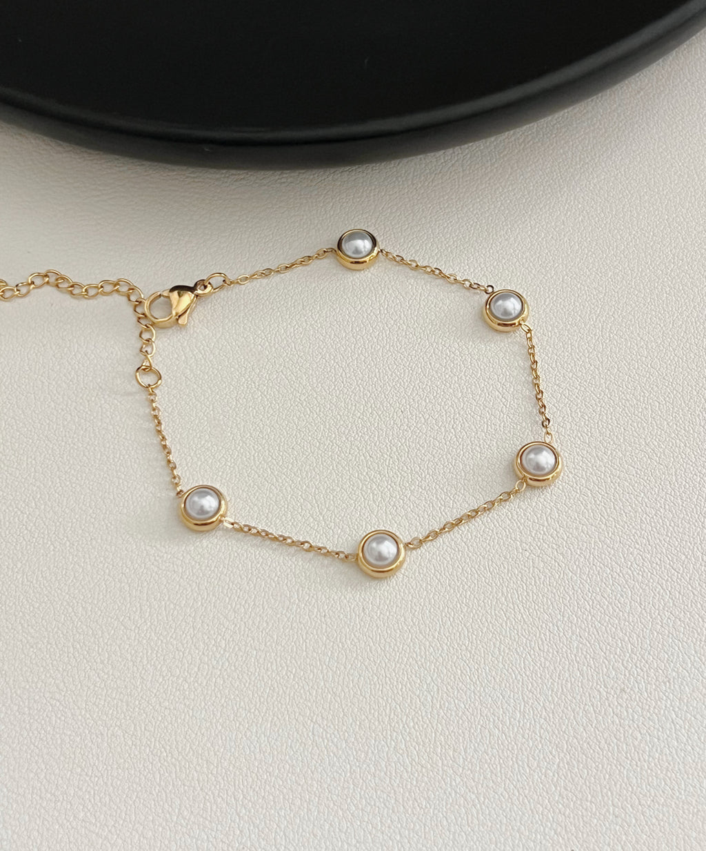 Pearls bracelet