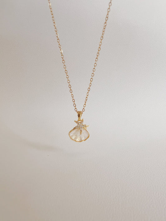 Sea life necklace