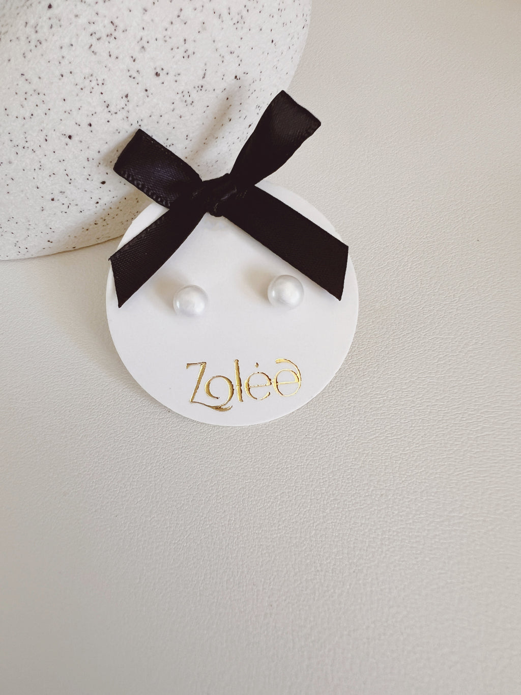 Freshwater pearl stud