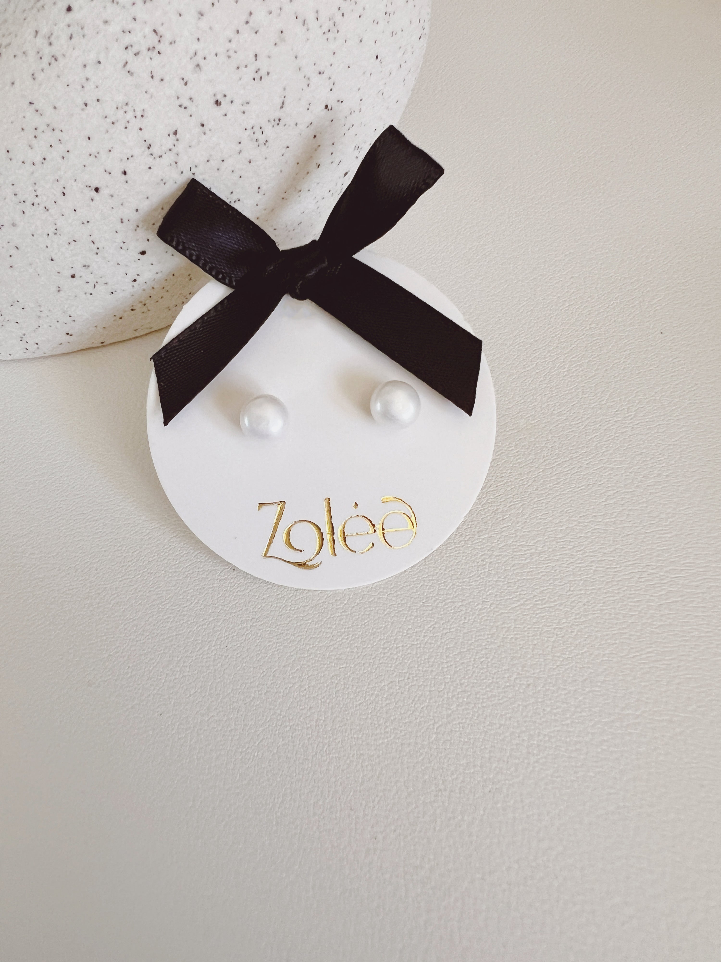 Freshwater pearl stud