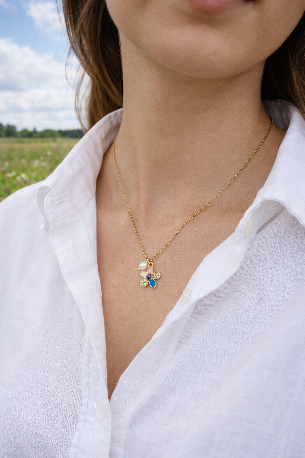 Lily necklace