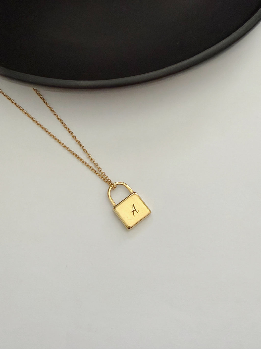 Lock  customized  necklace