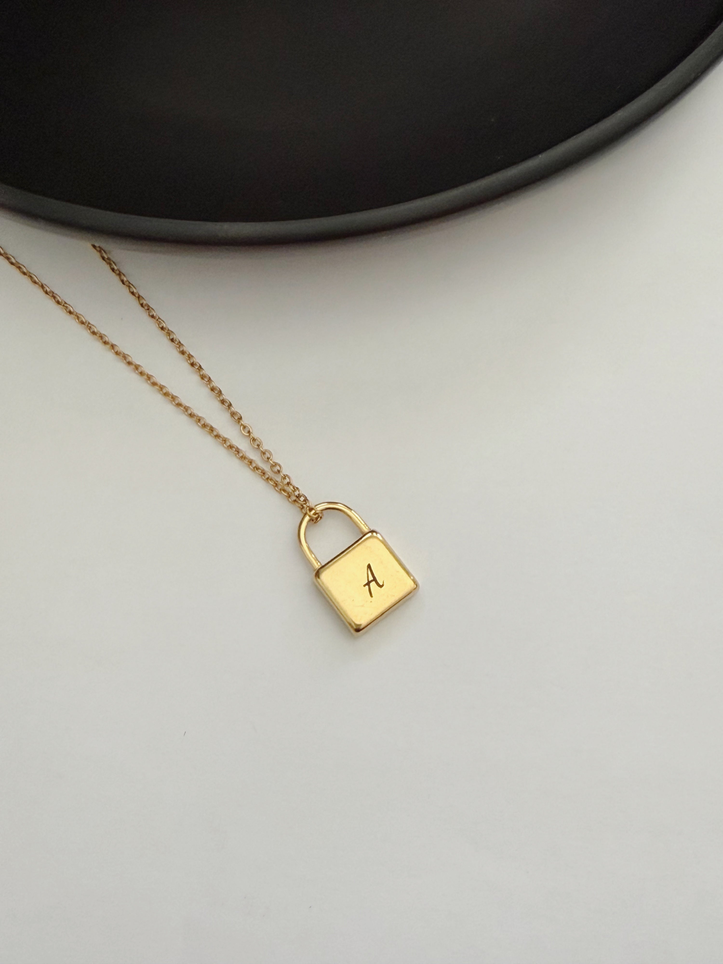 Lock  customized  necklace