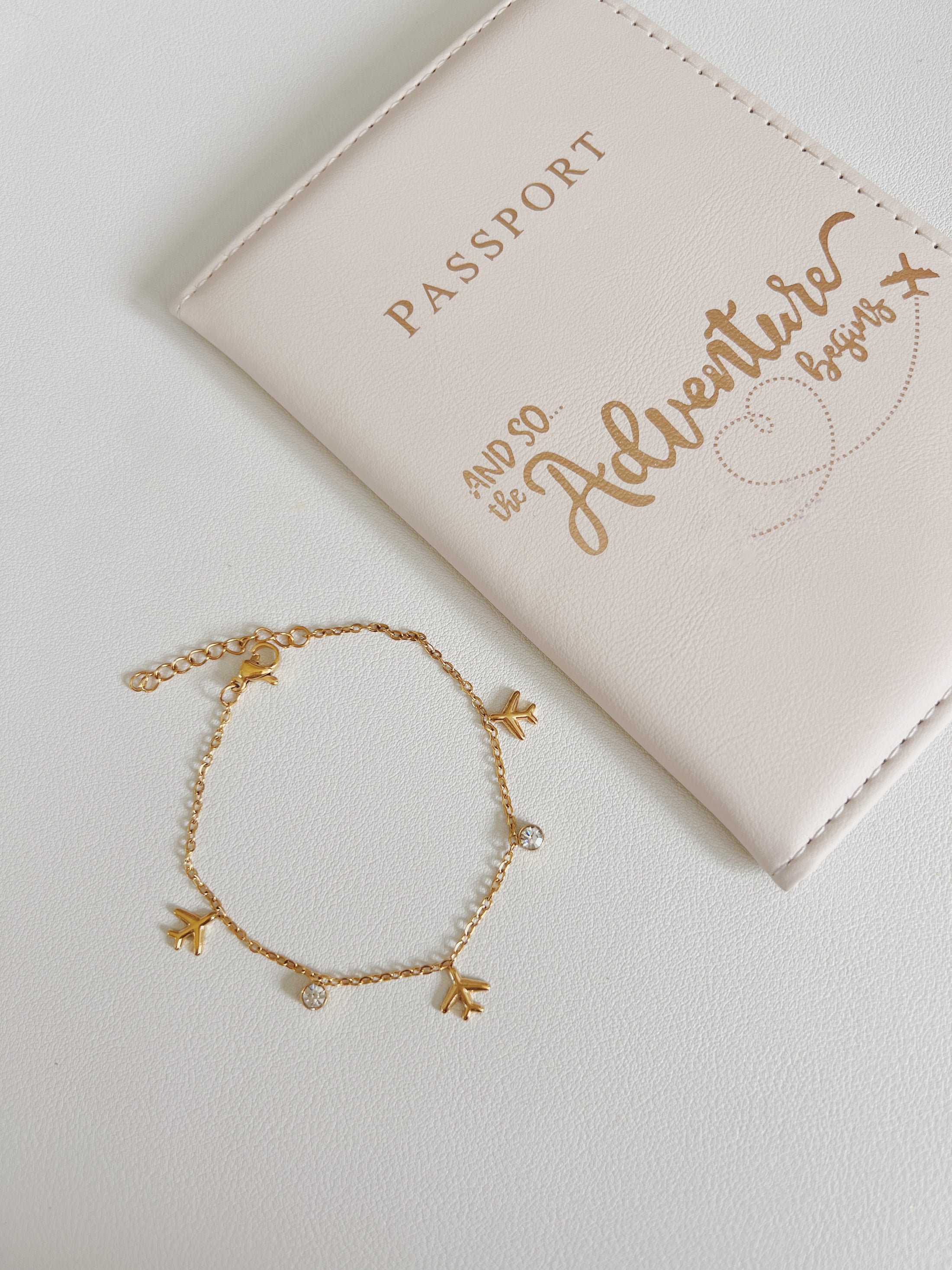 Travel lover bracelet