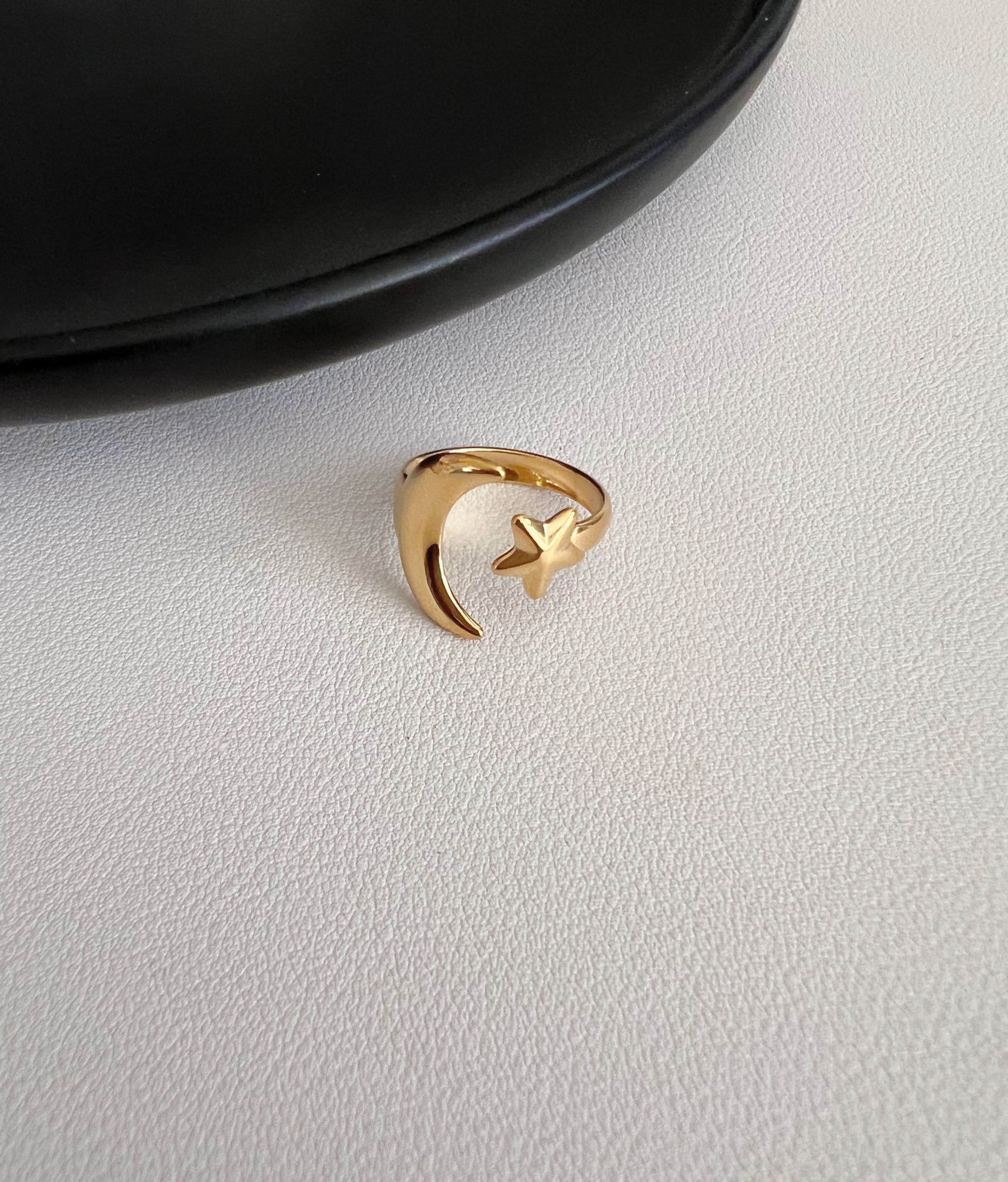 Moon star ring