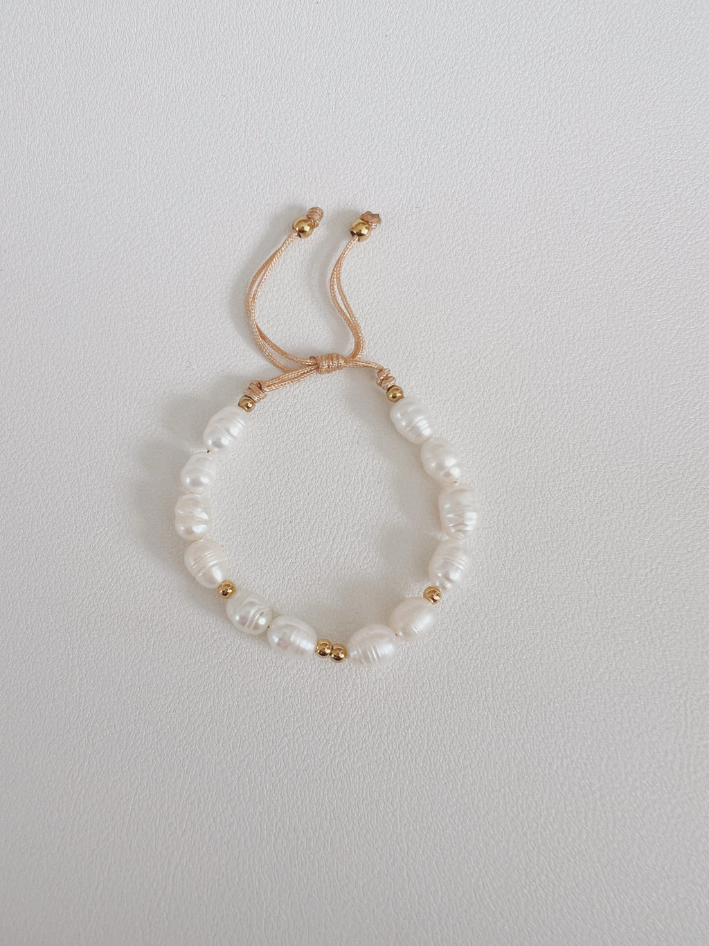 Pearls bracelet