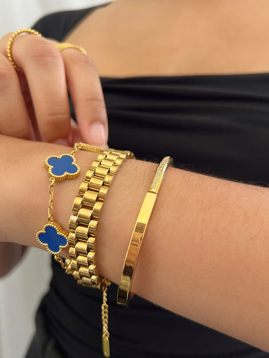 Blue clover bracelet