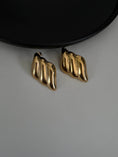 Load image into Gallery viewer, Thais earrings
